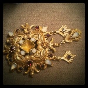 Florenza brooch